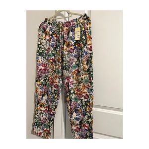 NWT!!!!Made in Italy Printed pants